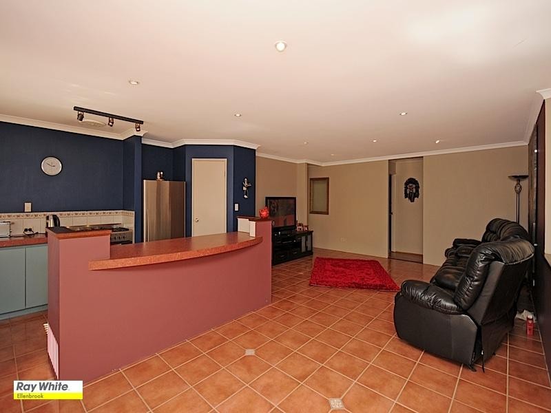 5 Bellini Avenue, Ellenbrook WA 6069