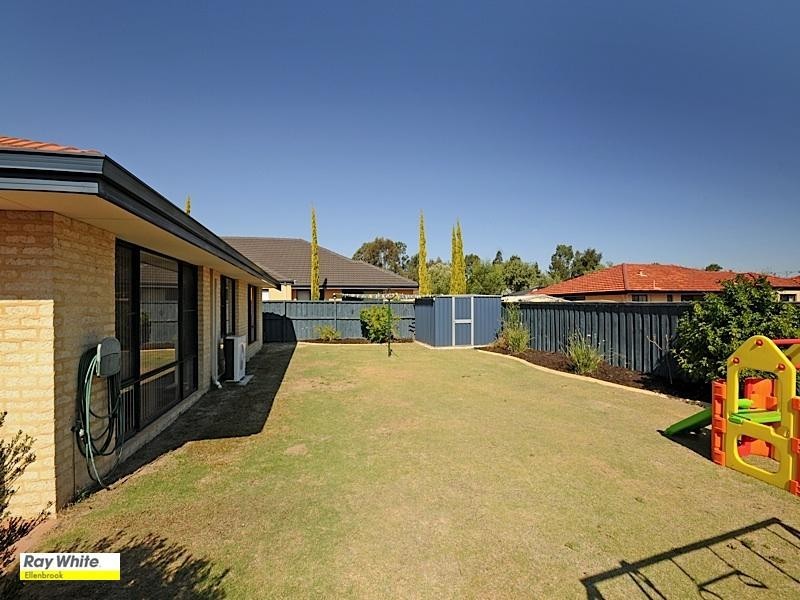 5 Bellini Avenue, Ellenbrook WA 6069