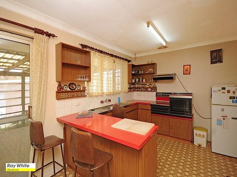 224 Morley Drive, Eden Hill WA 6054