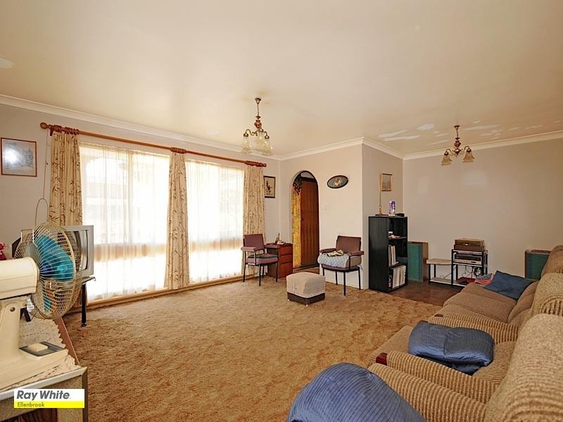 224 Morley Drive, Eden Hill WA 6054