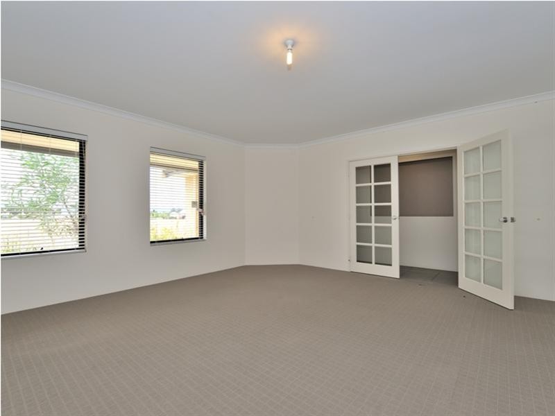 5 Tondoon Bend, Aveley WA 6069