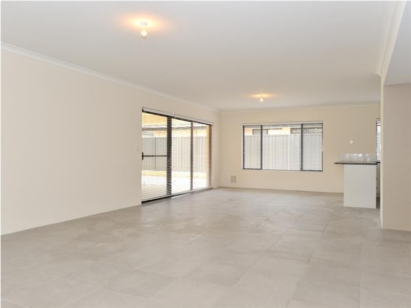 5 Tondoon Bend, Aveley WA 6069