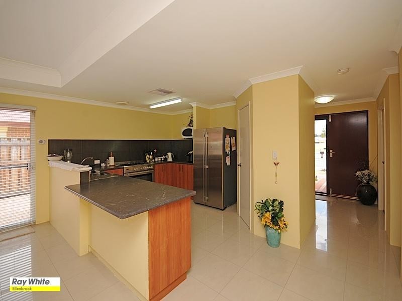 9 Everard Avenue, Ellenbrook WA 6069