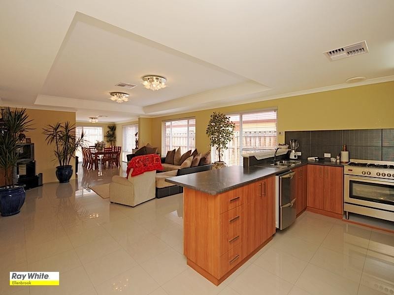 9 Everard Avenue, Ellenbrook WA 6069