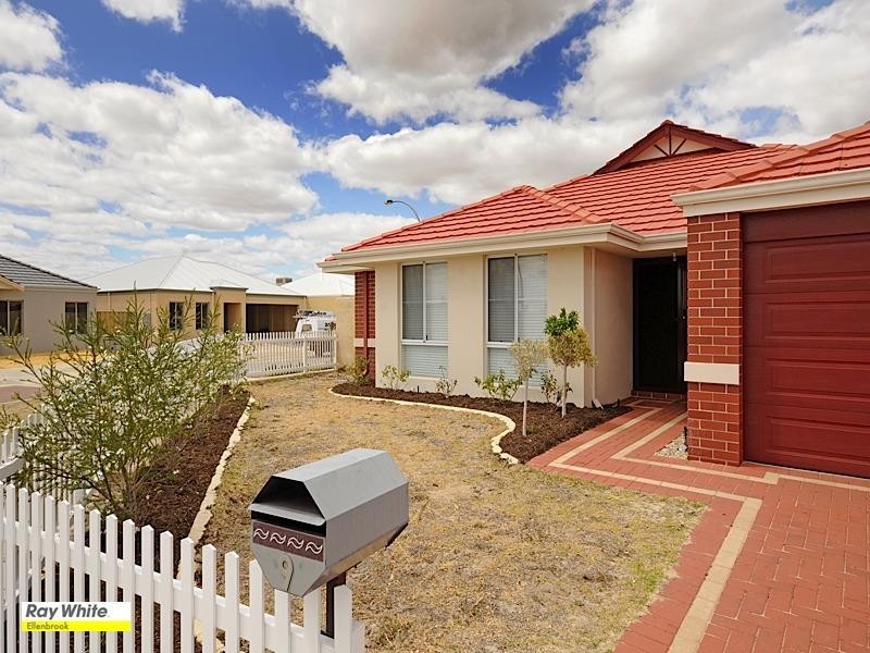 9 Everard Avenue, Ellenbrook WA 6069