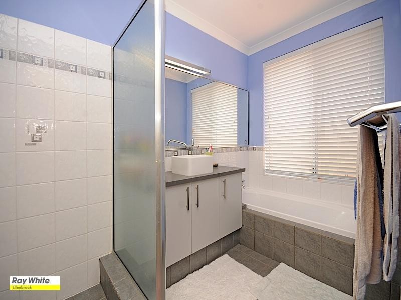 9 Everard Avenue, Ellenbrook WA 6069