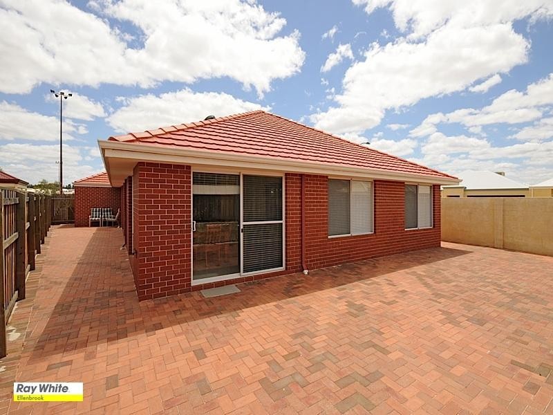 9 Everard Avenue, Ellenbrook WA 6069
