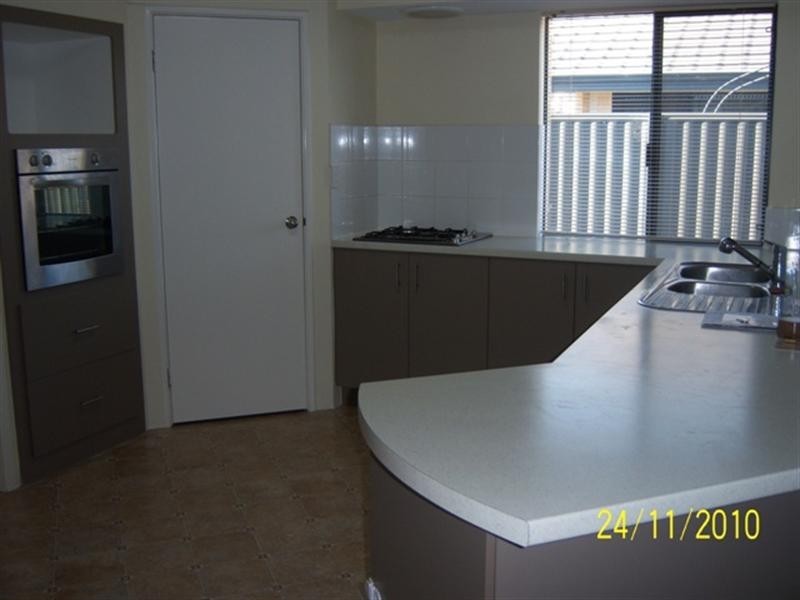 10 Stowe Link, Aveley WA 6069