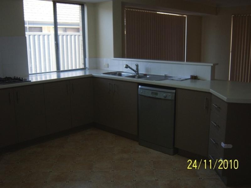 10 Stowe Link, Aveley WA 6069