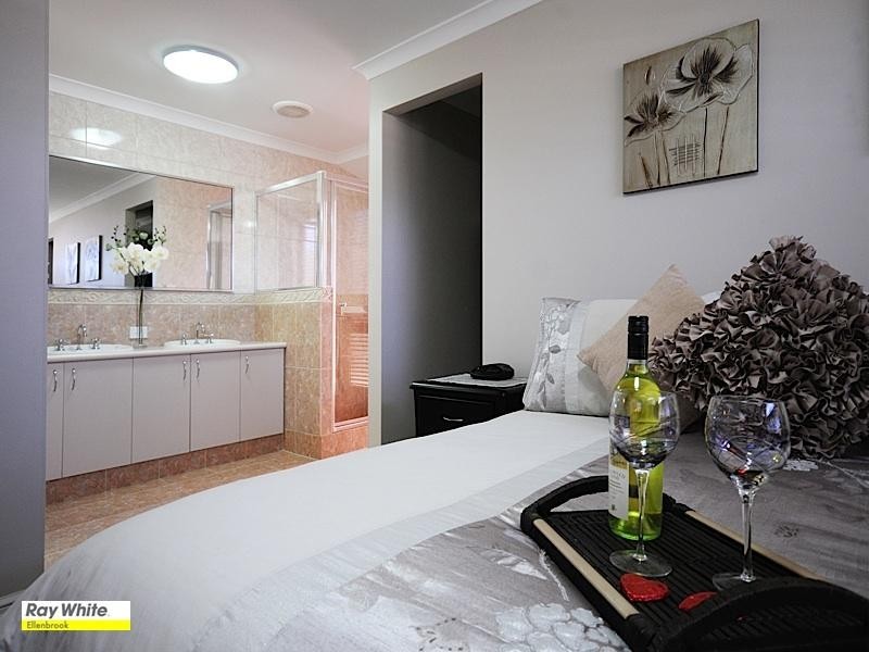 58 Fantail Crescent, Ellenbrook WA 6069