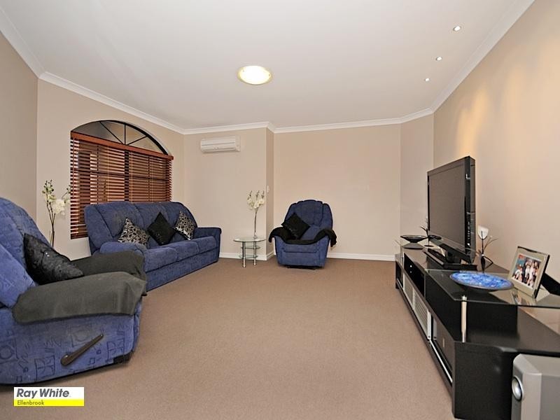 58 Fantail Crescent, Ellenbrook WA 6069