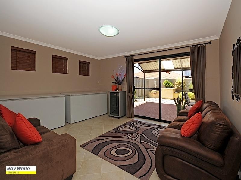 58 Fantail Crescent, Ellenbrook WA 6069