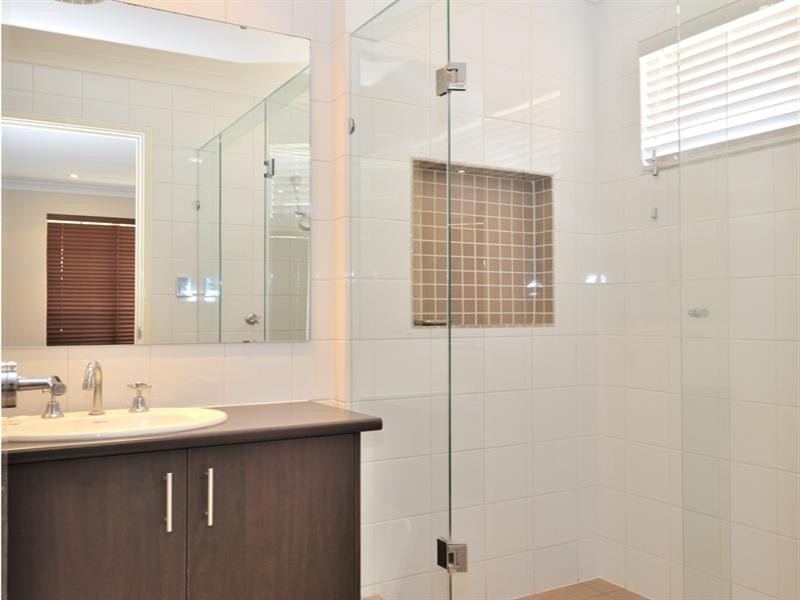 16 Arrowsmith Avenue, Ellenbrook WA 6069