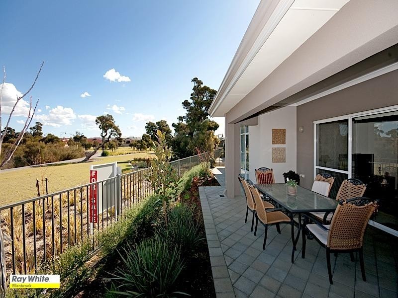 22 Hirani Link, Aveley WA 6069