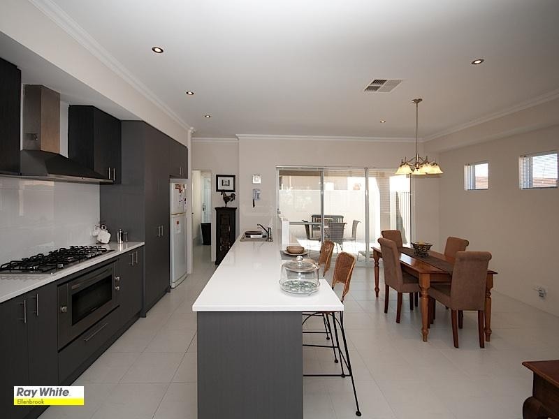 22 Hirani Link, Aveley WA 6069