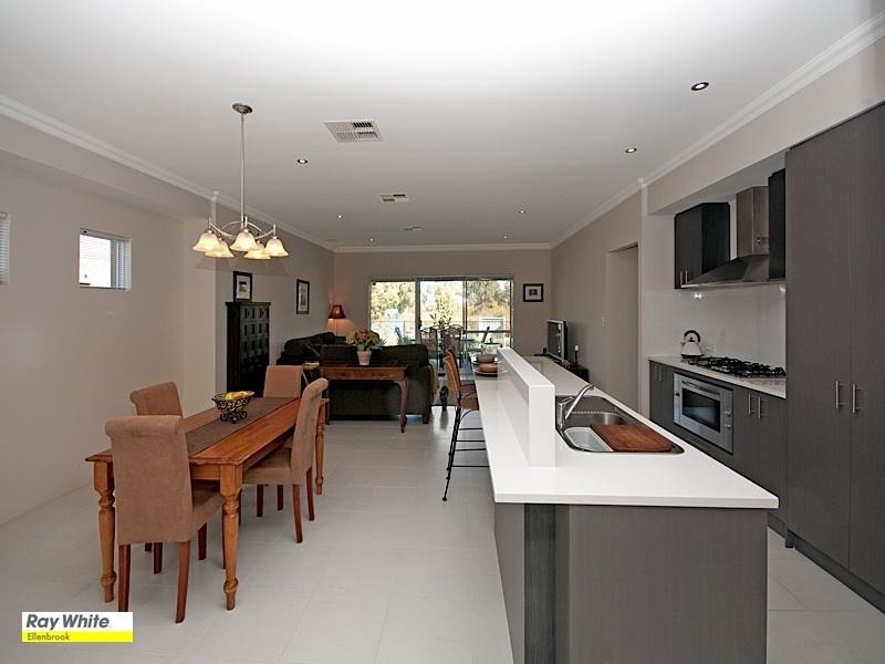 22 Hirani Link, Aveley WA 6069