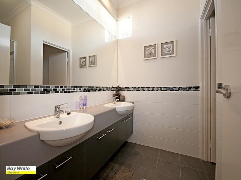 22 Hirani Link, Aveley WA 6069