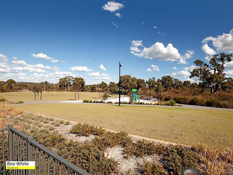 22 Hirani Link, Aveley WA 6069