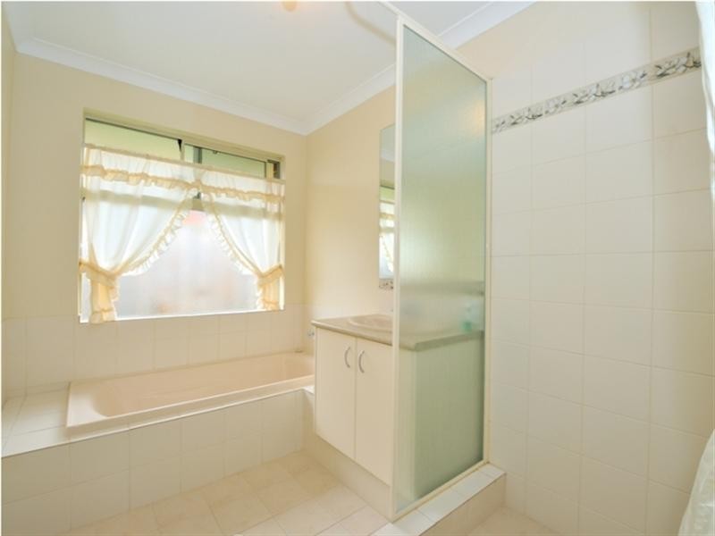 52 Elmina Avenue, Ellenbrook WA 6069