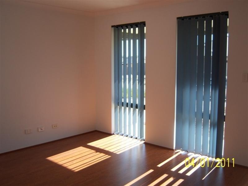 8 Belsar Link, Ellenbrook WA 6069