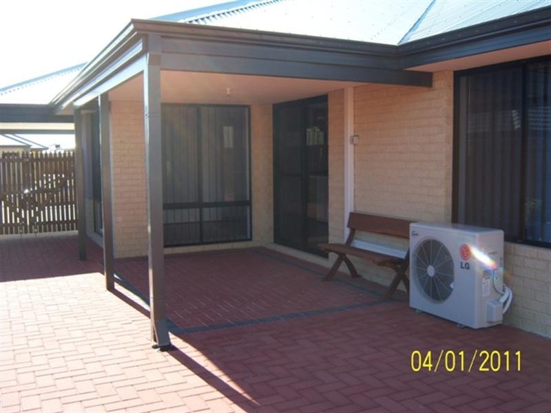 8 Belsar Link, Ellenbrook WA 6069