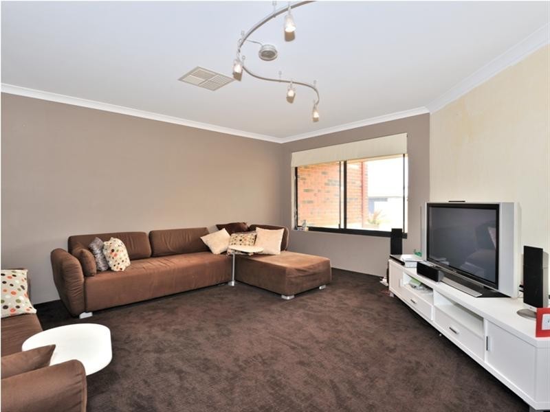 24 Brookmount Drive, Ellenbrook WA 6069