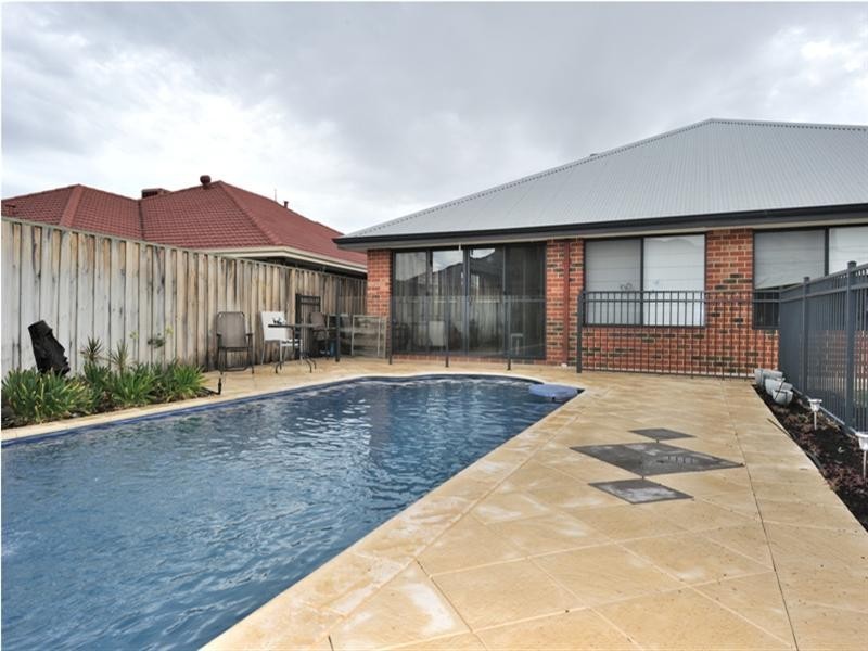 24 Brookmount Drive, Ellenbrook WA 6069