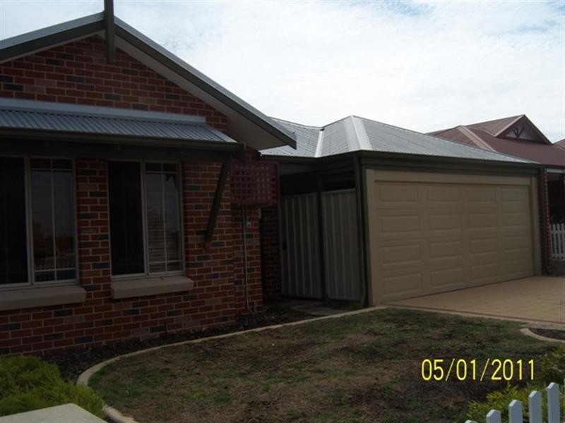 3 Oakhill Heights, Ellenbrook WA 6069