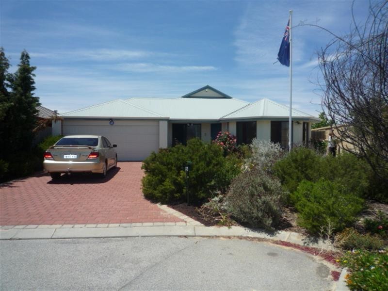 5 Mia Court, Ellenbrook WA 6069