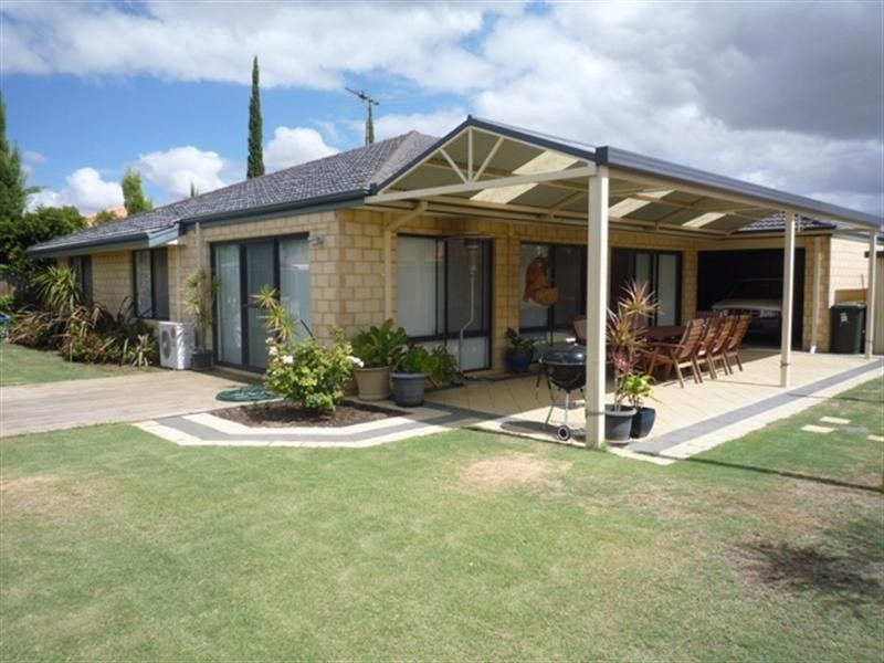 358 Vines Avenue, The Vines WA 6069