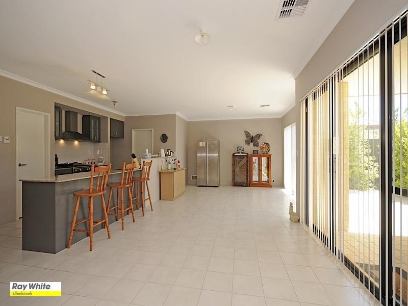 26 Nouveau Turn, Aveley WA 6069