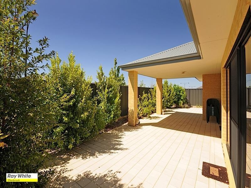 26 Nouveau Turn, Aveley WA 6069