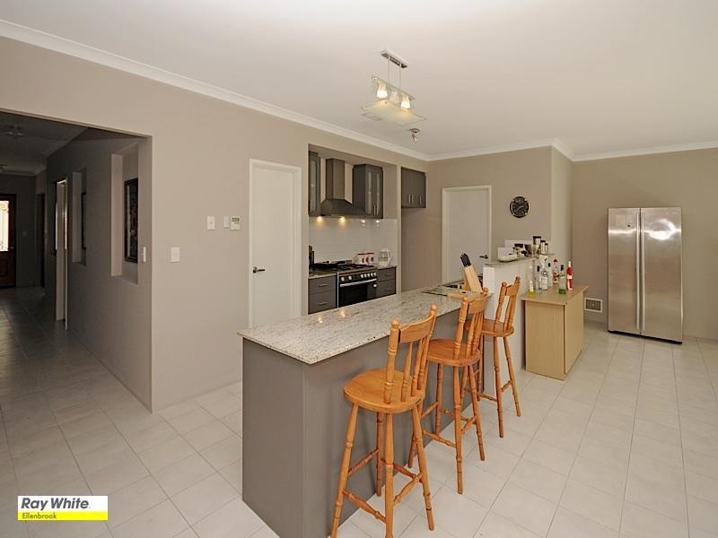 26 Nouveau Turn, Aveley WA 6069