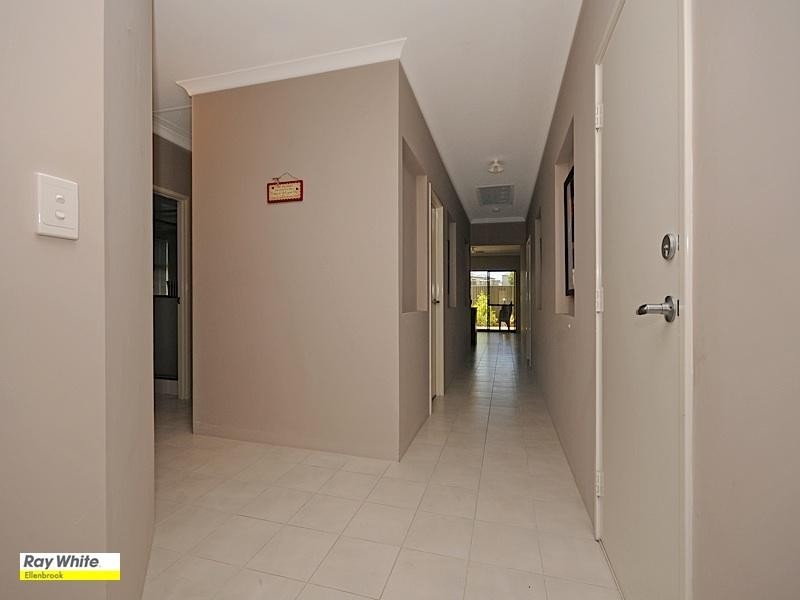26 Nouveau Turn, Aveley WA 6069