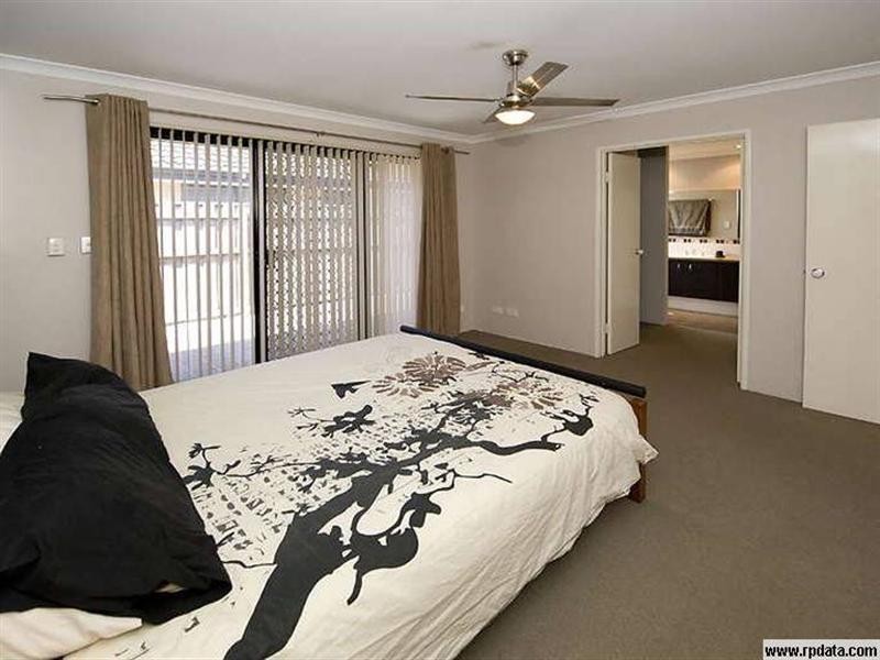 105 Granesse Drive, Ellenbrook WA 6069