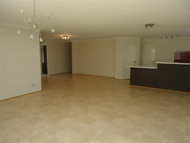 2 Two Rivers Loop, Ellenbrook WA 6069