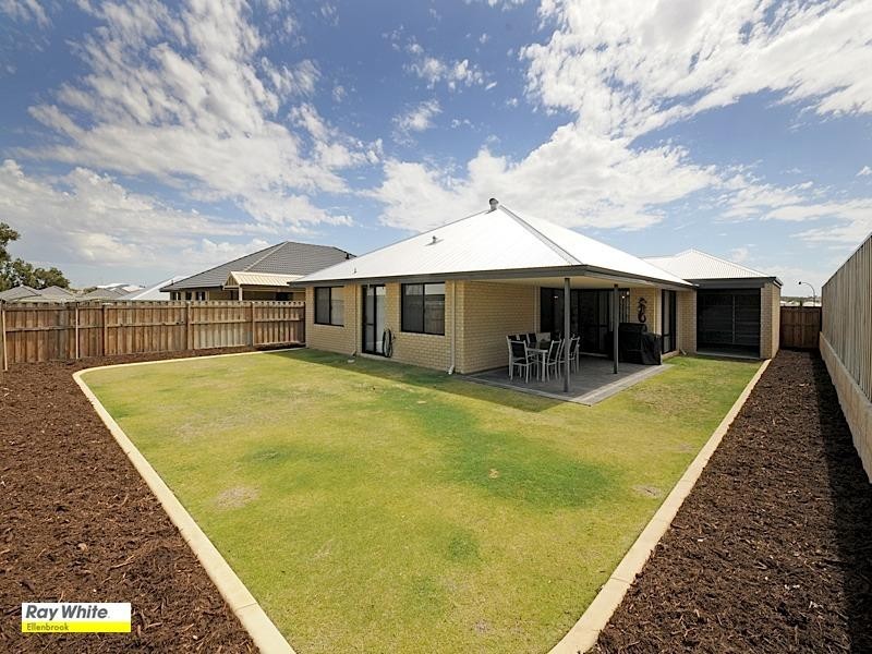 8 Guraga Terrace, Ellenbrook WA 6069