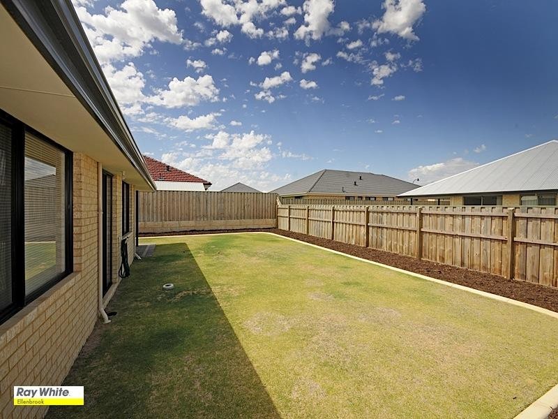 8 Guraga Terrace, Ellenbrook WA 6069