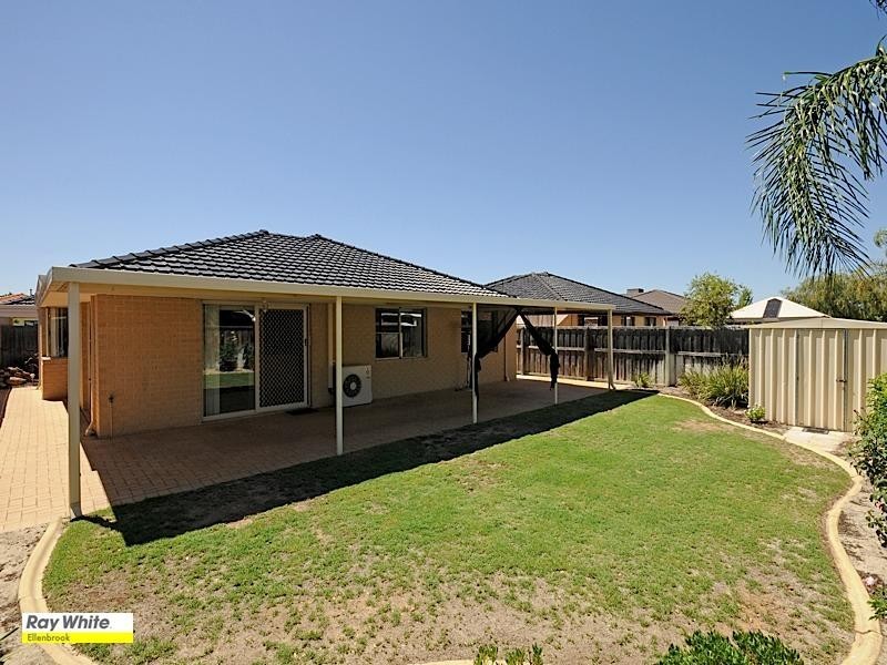 61 San Lorenzo Boulevard, Ellenbrook WA 6069