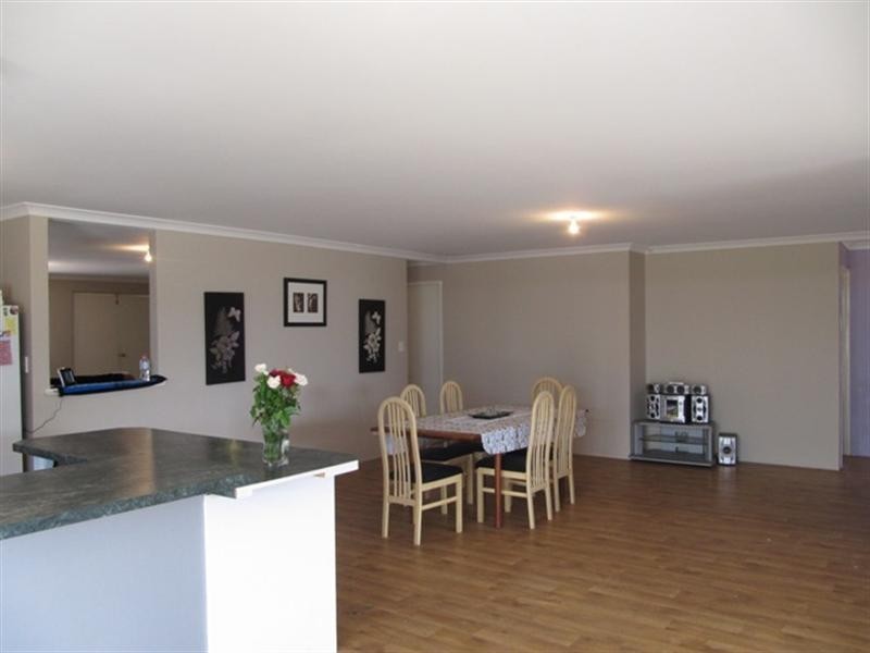 31 Derricap Avenue, Ellenbrook WA 6069