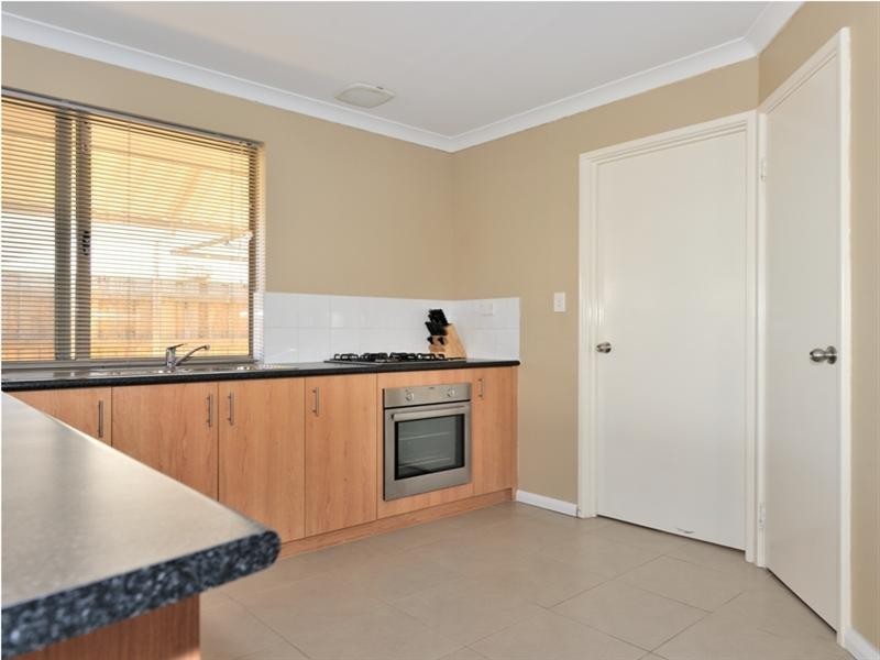 30 Evesham Drive, Ellenbrook WA 6069