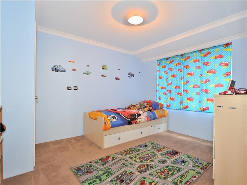 30 Evesham Drive, Ellenbrook WA 6069