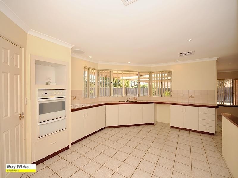 74 Star Bush Crescent, Ellenbrook WA 6069