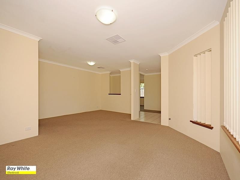 74 Star Bush Crescent, Ellenbrook WA 6069