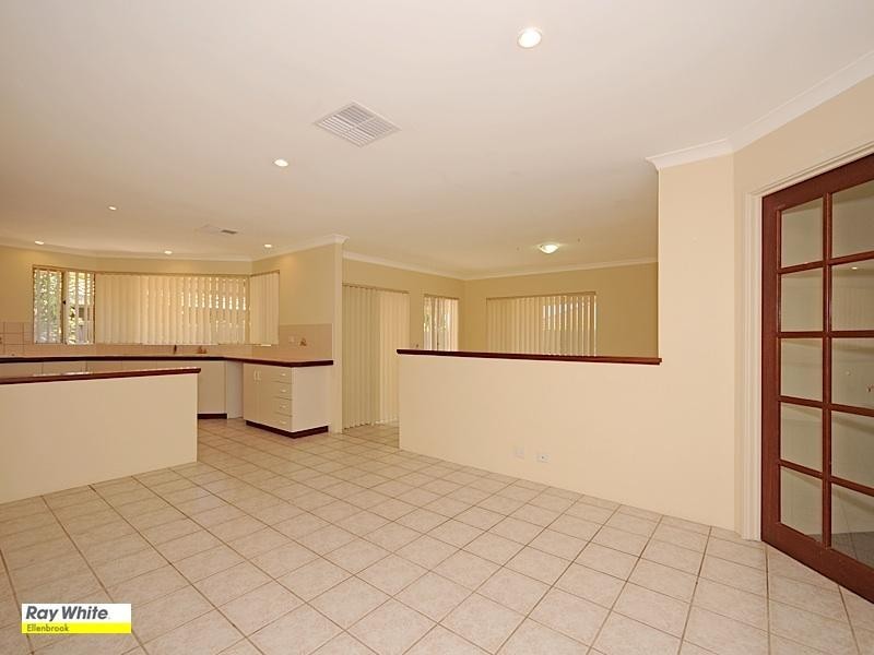 74 Star Bush Crescent, Ellenbrook WA 6069