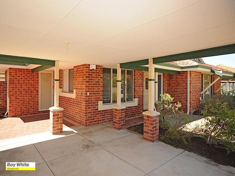 74 Star Bush Crescent, Ellenbrook WA 6069