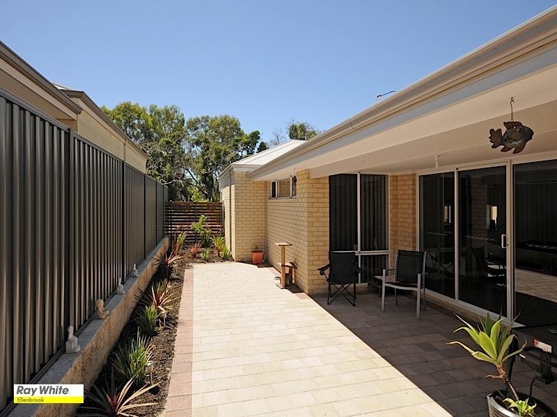 3 Tullawood Drive, Aveley WA 6069