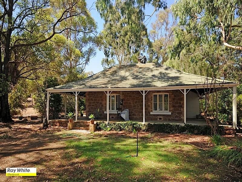 2520 Thomas Road, Mahogany Creek WA 6072