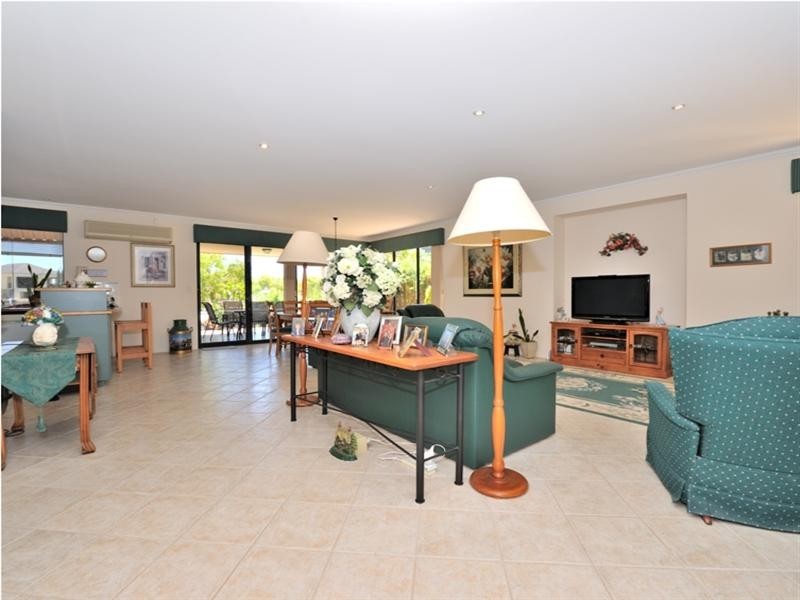 137 Ponte Vecchio Boulevard, Ellenbrook WA 6069