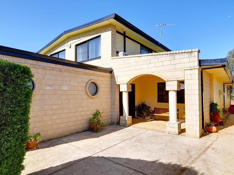 44 Almeria Parade, Upper Swan WA 6069